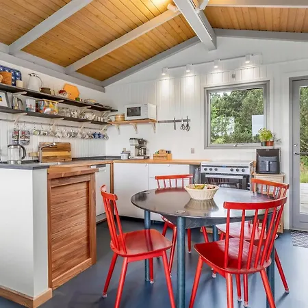 Tuija - 2-8km From The Sea By Interhome